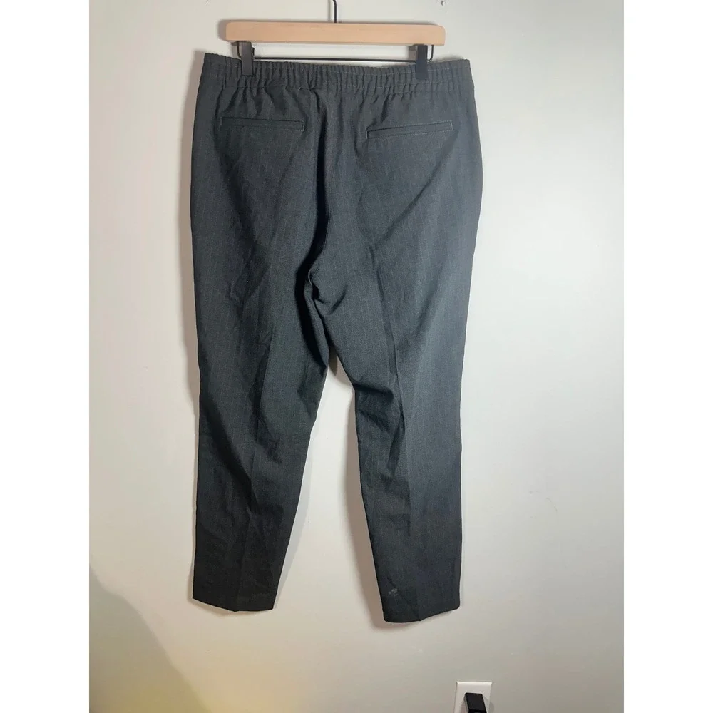 Banana Republic pants compare occasion